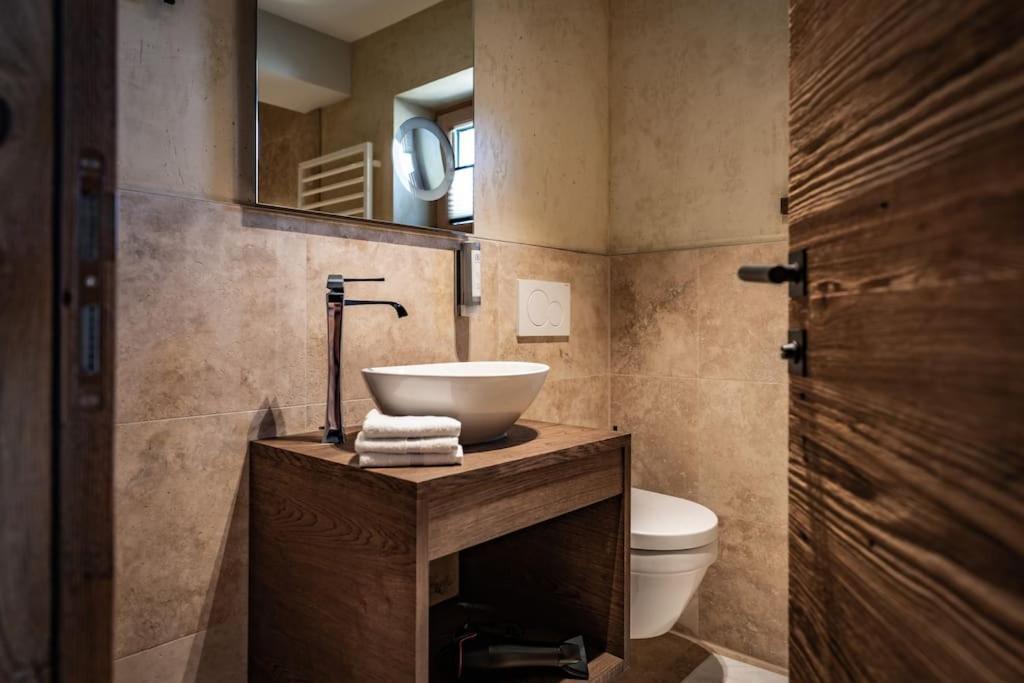 Cozy Loft In The Alps Of Zillertal Appartement Schwendau Buitenkant foto