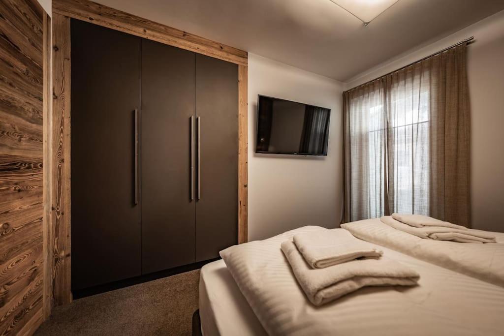 Cozy Loft In The Alps Of Zillertal Appartement Schwendau Buitenkant foto