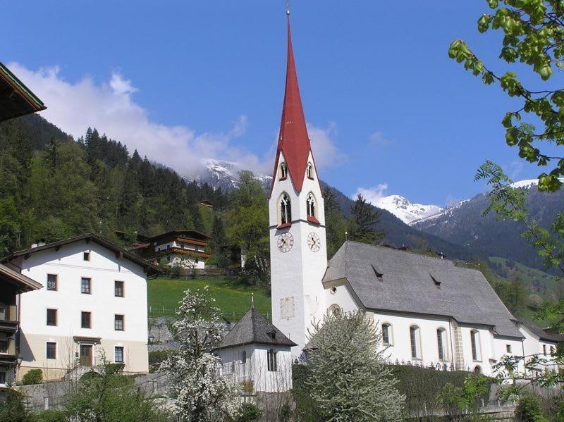 Cozy Loft In The Alps Of Zillertal Appartement Schwendau Buitenkant foto